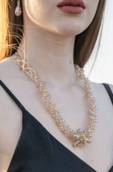 Exile pearl necklace